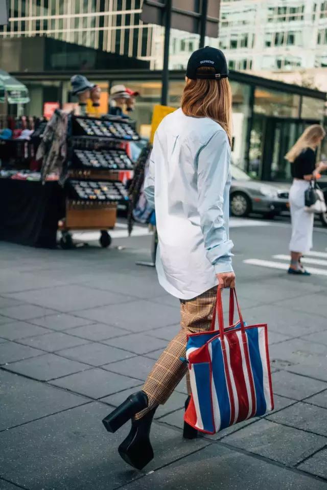 一万五的时髦,花五十块钱就能赶……然而我还是拒绝