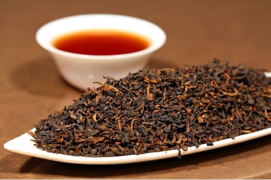 身体有湿气喝白酒好吗,身上湿气重可以喝茶吗