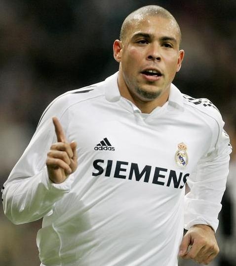 足球场上经典庆祝动作,绿茵场上的庆祝舞蹈