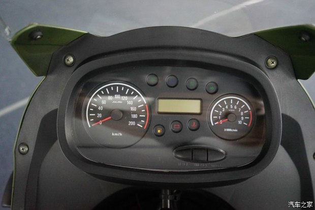 解放军现役嘉陵600边三轮摩托数据,军用嘉陵电喷600边三轮摩托参数