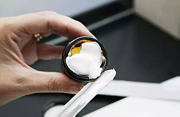 氧化锌软膏是药么,氧化锌软膏什么情况可以用