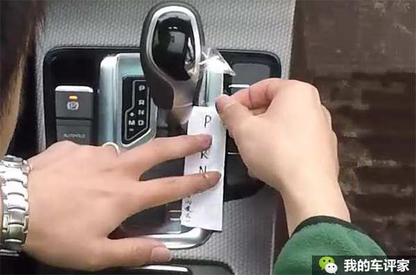 肯定成绩的同时认清自身差距,肯定优点指出不足提出希望