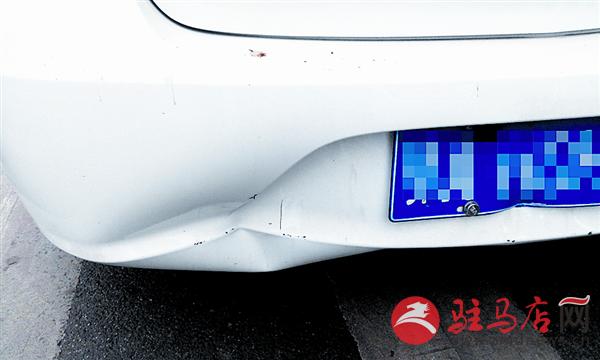 保险杠被撞了做修复后效果,保险杠用热水烫