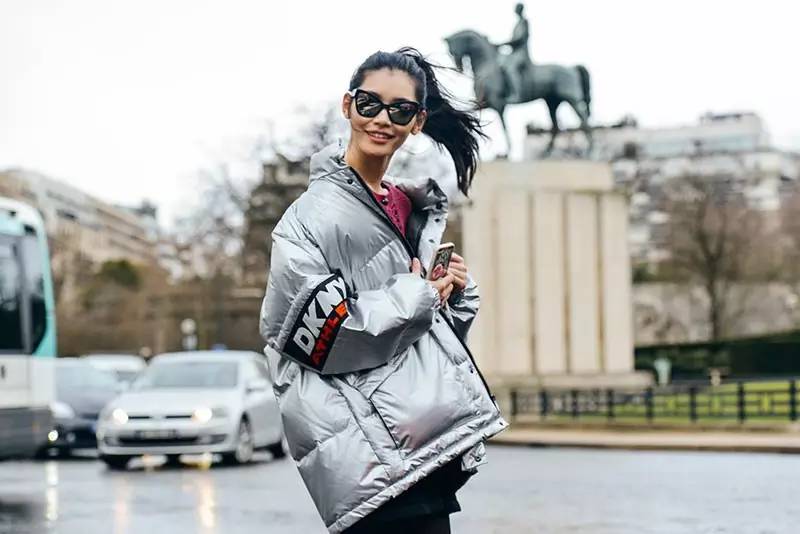 小个子冬季羽绒服怎么挑选,时髦的羽绒服推荐