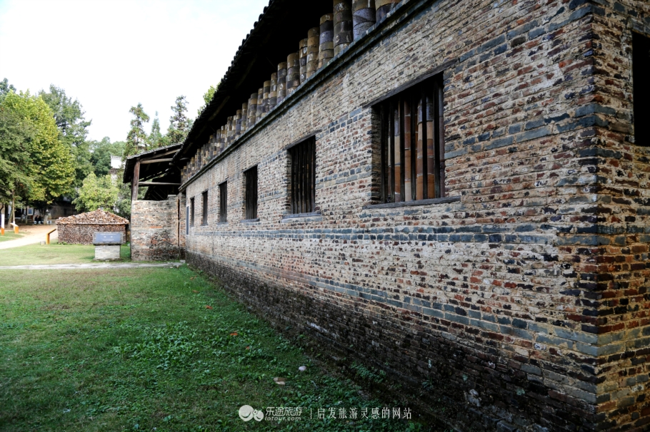 景德镇手艺人是如何传承的,景德镇陶瓷文化的传承和发展