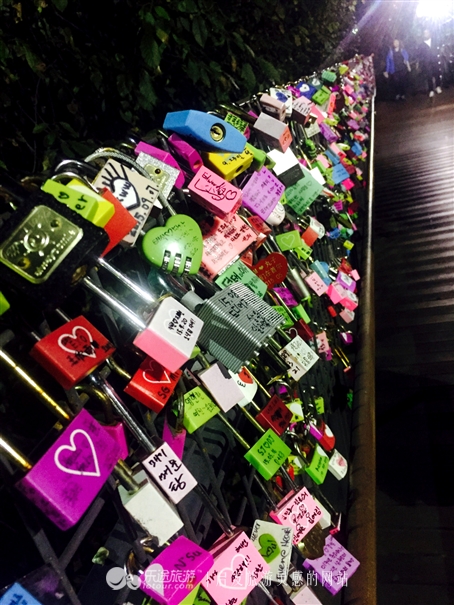 购物美食两不误的绝佳去处,购物旅游美食