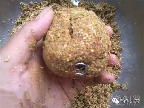 海竿钓鲫鱼用串钩好还是爆炸钩好,重庆小爆炸钩钓鲫鱼一般用几号钩