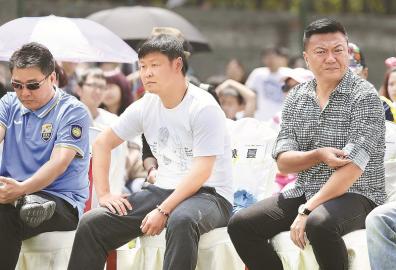 一晃二十年他们仍是足球弄潮儿