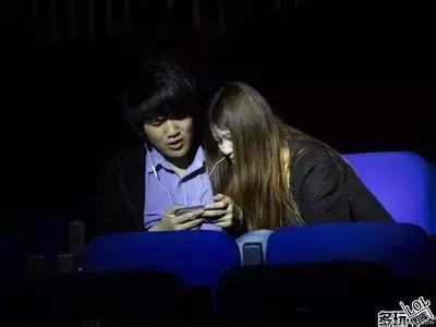 怎么劝对象和自己玩lol,女朋友打lol该怎么办