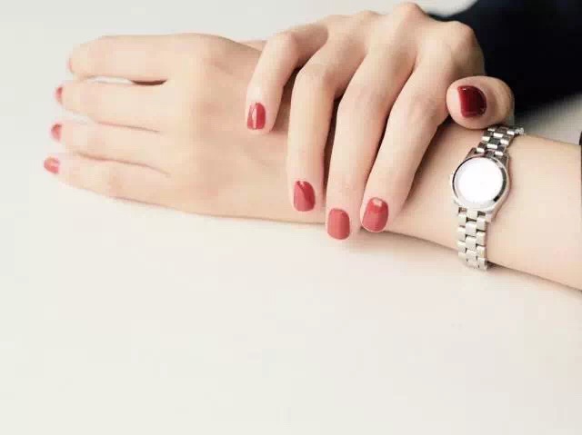 胖手显白简单美甲,短胖手适合做什么美甲