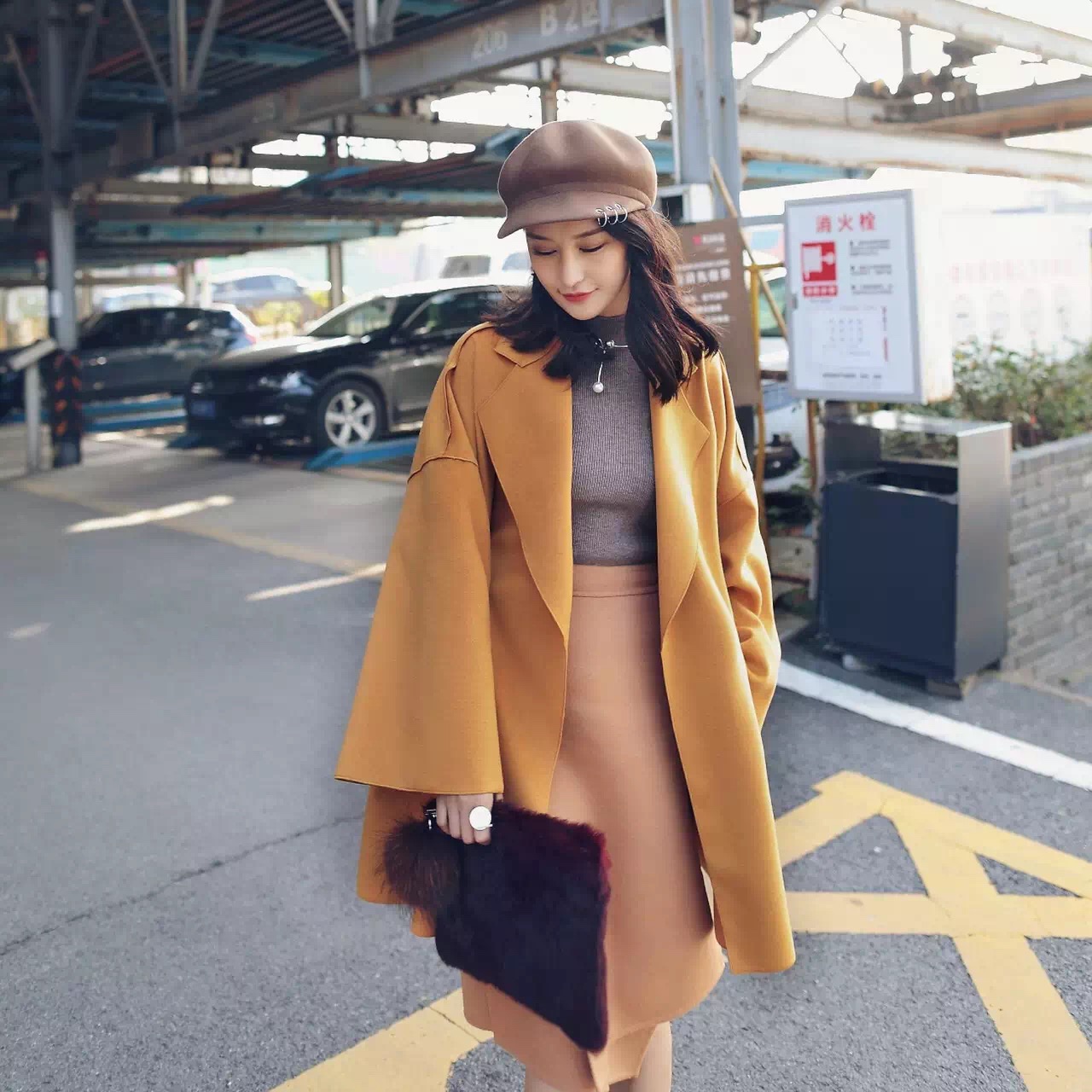 双面羊毛呢大衣让你知道：寒冬想要时尚轻薄又保暖绝对没问题