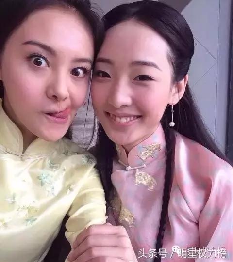 明星自拍除了卖萌还会搞怪！鹿晗TFBOYS教你自拍的正确姿势