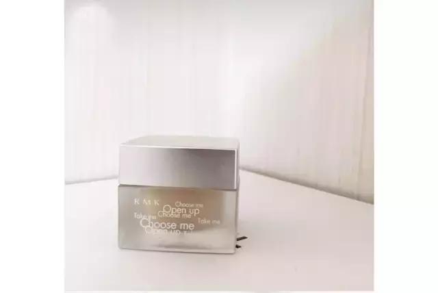 如果你还没有找到适合你的tony,适合干皮又遮瑕的底妆