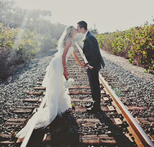 属马人对感情极端的属相,属马人婚姻和感情运势如何