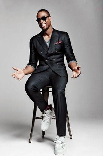 库里新赛季换了个发型手感超厉害,萌神库里西装帅照