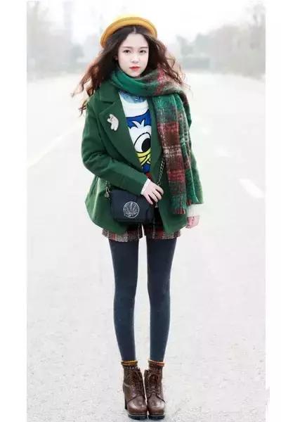 日本女生冬天穿裙子不怕冷,日本女孩冬天不怕冷