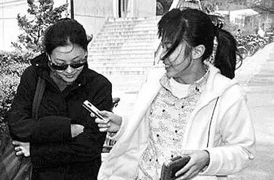 甄嬛皇后斗华妃,甄嬛pk皇后结局