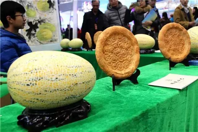 明天别睡懒觉和乌鲁木齐晚报君一起逛且逛且冬博会去