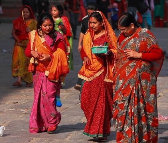 尼泊尔雪山日出,尼泊尔天空雪山