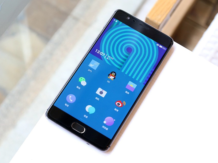 手机怎么才不容易碎屏,容易摔碎的手机