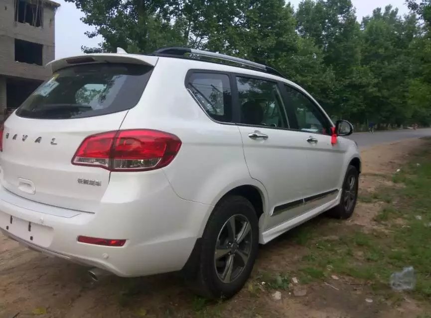 长城哈弗h6哪个性价比高,红旗hs5和哈弗h6哪个值得购买