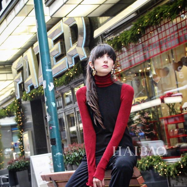 你眼中的基本款毛衣,谁实话还是挺重要的!街拍打卡,原来人人都爱穿这样的毛衣……