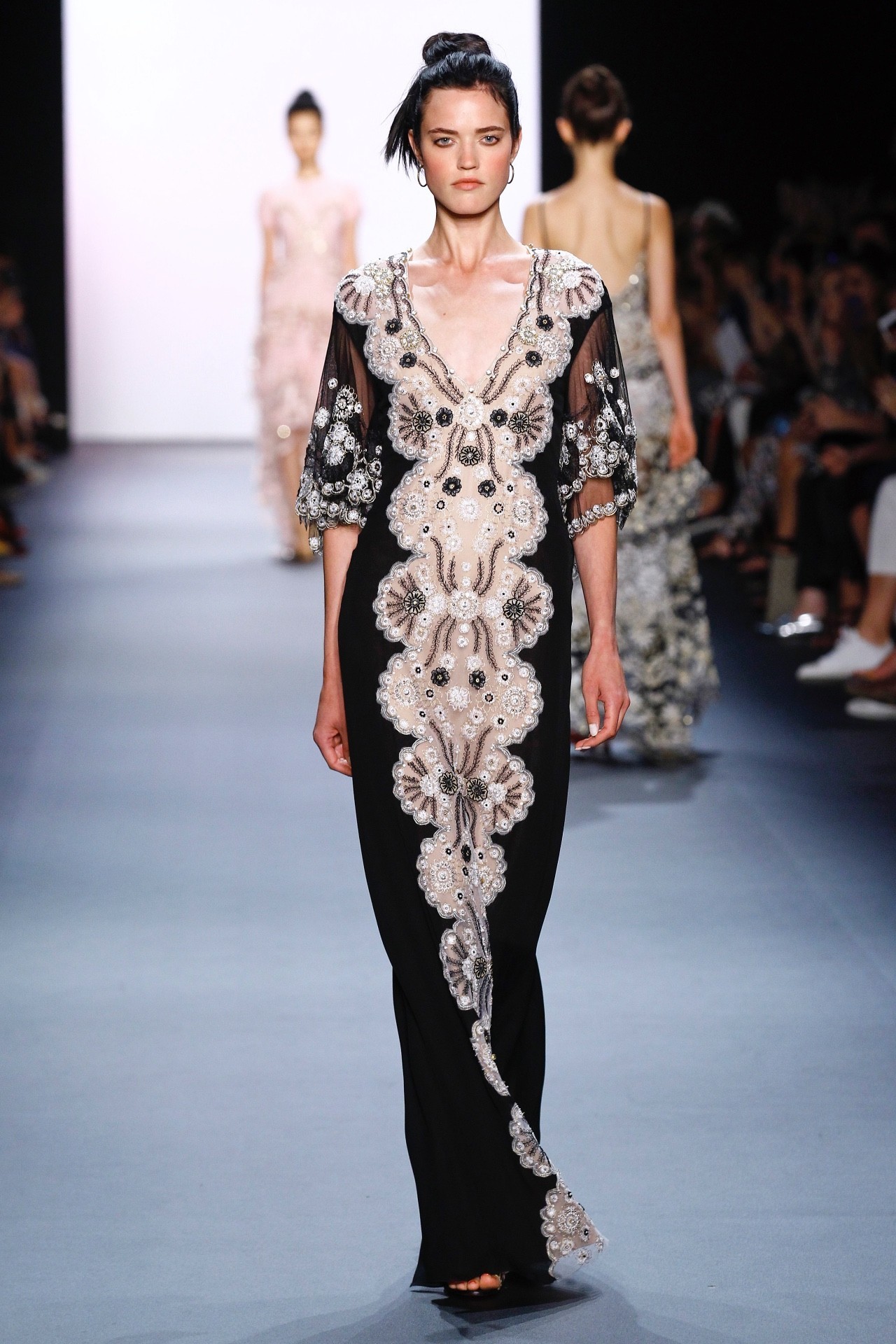 OMG｜单身汪慎入！这样的黑纱弄得我心里好痒痒！