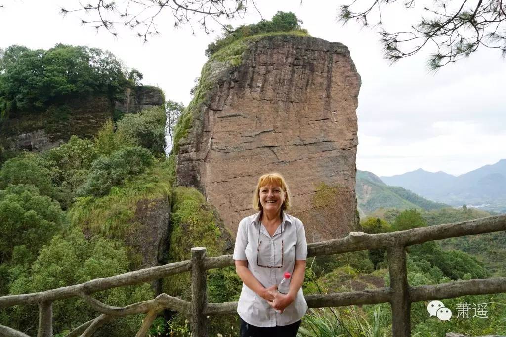 与外国人无障碍交流方法,跟外国人聊天语言不通怎么办