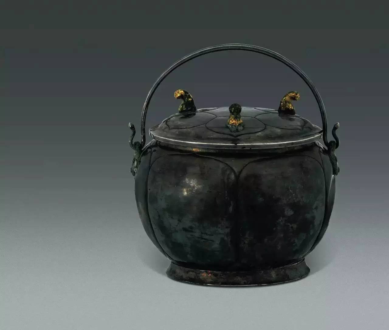 何家村唐代窖藏的考古发现,西安南郊何家村发现唐代窖藏文物