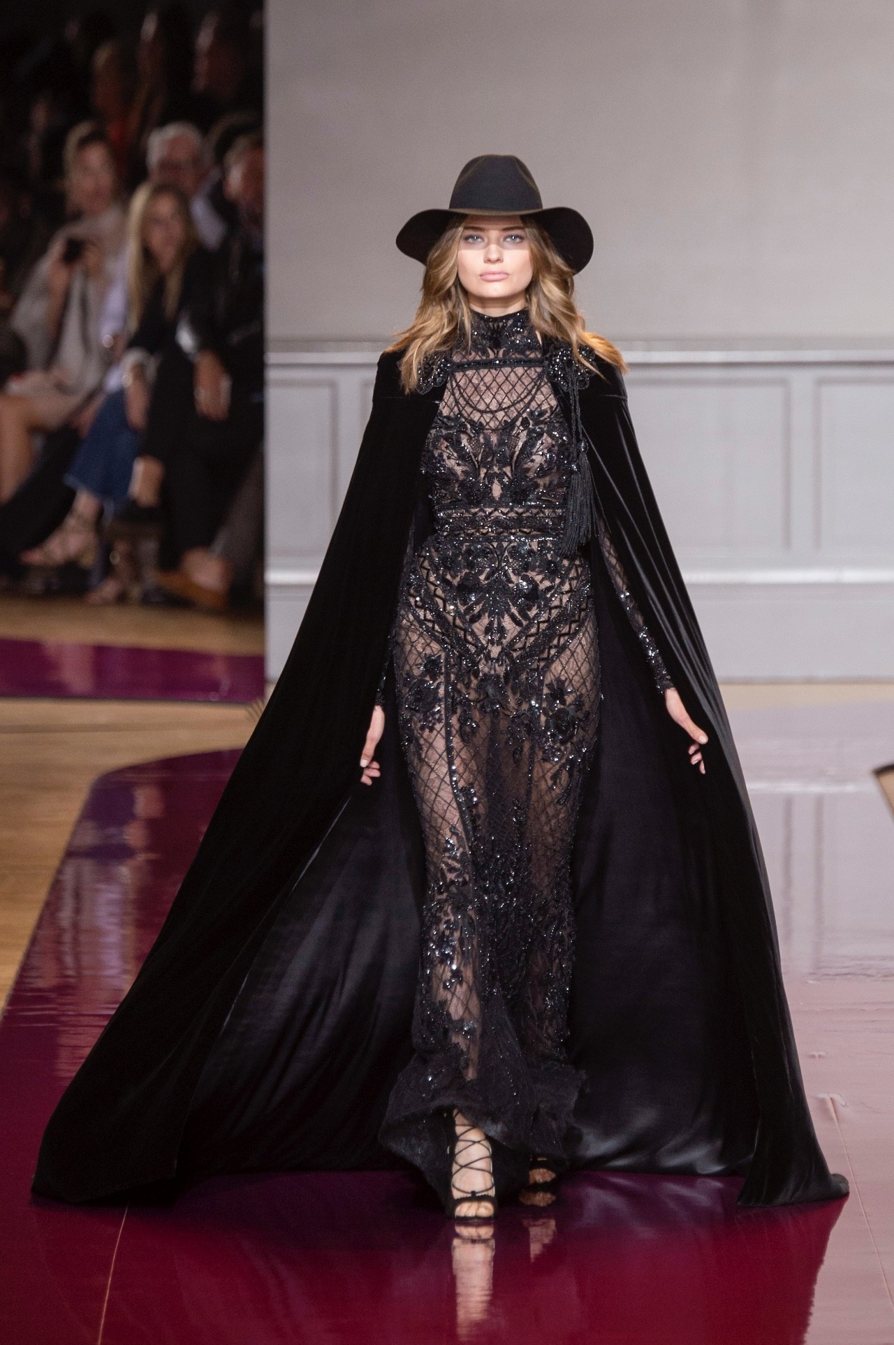 OMG｜单身汪慎入！这样的黑纱弄得我心里好痒痒！