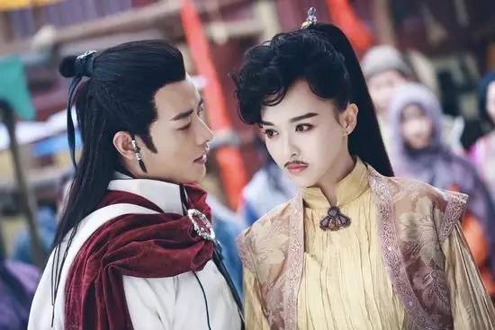 25出道29岁走红,“暖男专业户”的他如今又在用这个角色暖你……