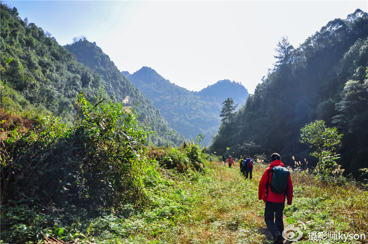 侠之梦受邀参与恩施坪坝营线路测试，冬季溯溪，冰冷刺骨，第一天