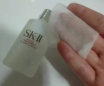化妆用sk2神仙水,用sk2湿敷痘痘用哪种化妆棉