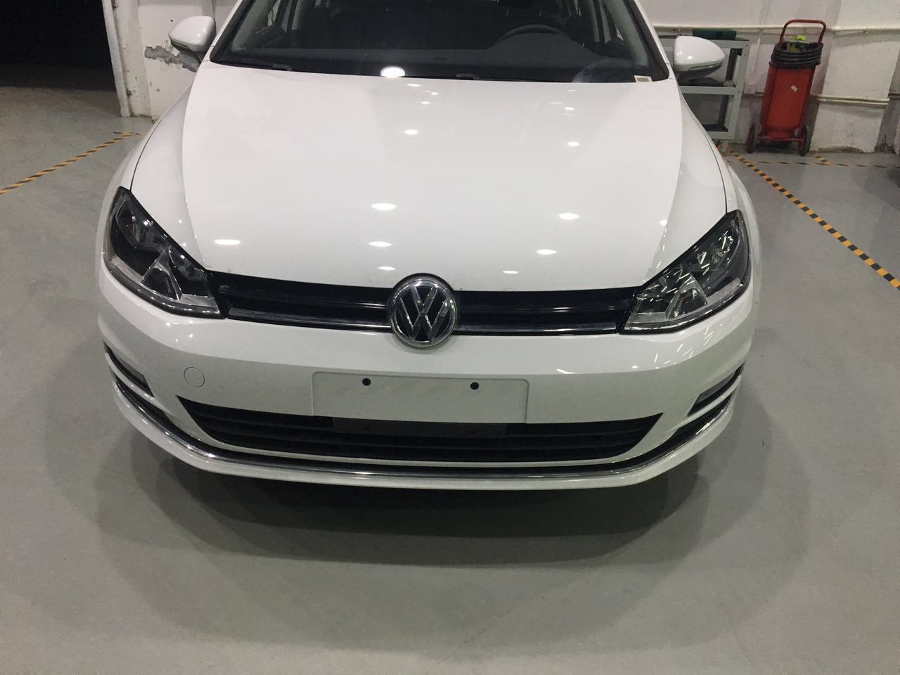 车灯都是爱车上必不可少的部件,汽车车灯多亮合理吗