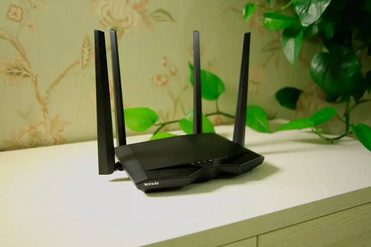 路由器dns劫持怎么发生的,路由器dns遭到劫持怎么办