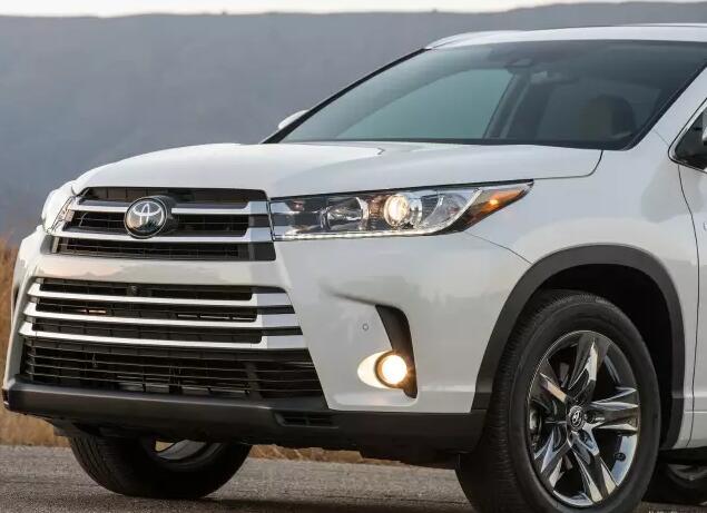 7座汉兰达2023款最新款,2022款汉兰达7座入门款