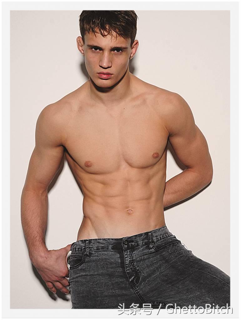 前一百只有两个肌肉男模，2017春夏时装周男模排行榜