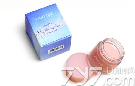 兰芝唇膜哪个味道好用选择自己喜欢的味道和颜色就行啦