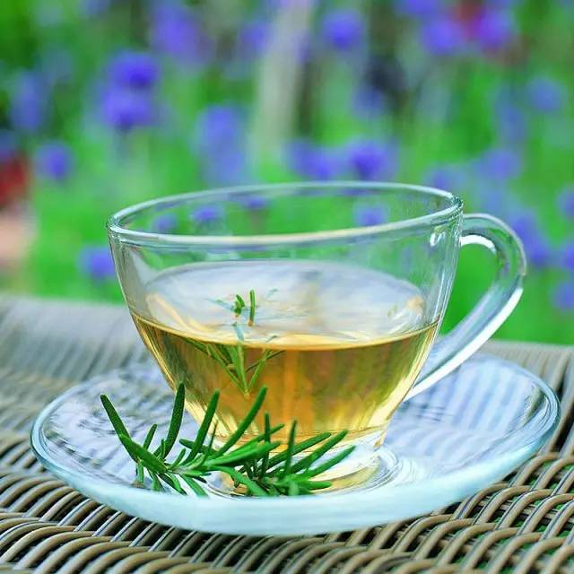 哪些养生茶能预防心脑血管疾病,这6款超简单的养生茶喝起来