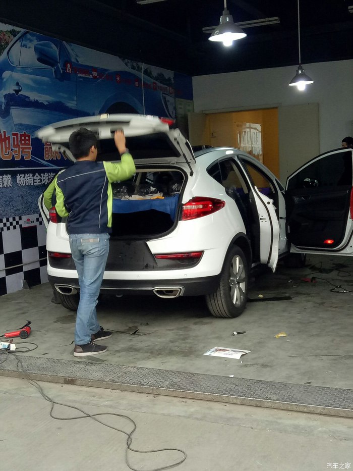 帝豪gs1.3自动领尚版图片,帝豪gs1.8和1.3t怎么选择