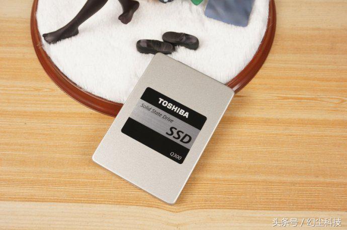 东芝q300g和ssd哪个好,东芝的Q300固态硬盘好不好