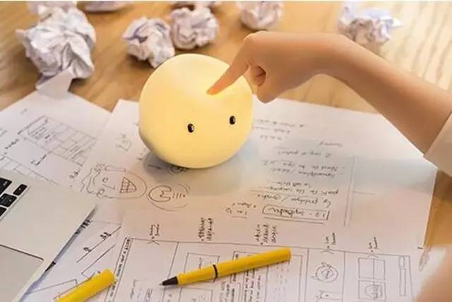 圣诞节送什么小礼物给女友,圣诞节送女友礼物什么最合适