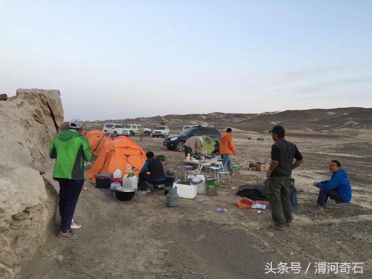 乌尔禾戈壁滩捡石攻略,阿拉善戈壁滩捡石头的技巧