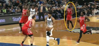 唐斯今天在欧洲步鼻祖哈登面前使用“欧洲步”！让登爷教你吧