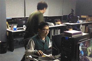 天太晚了，你要不就在这过夜吧