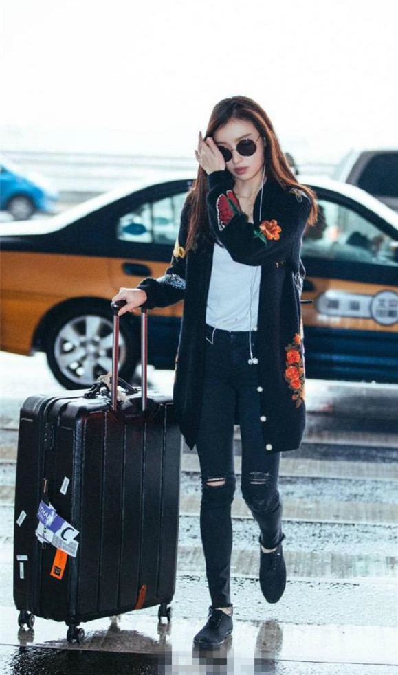 最好看的撞衫款式,终于找到明星同款穿搭