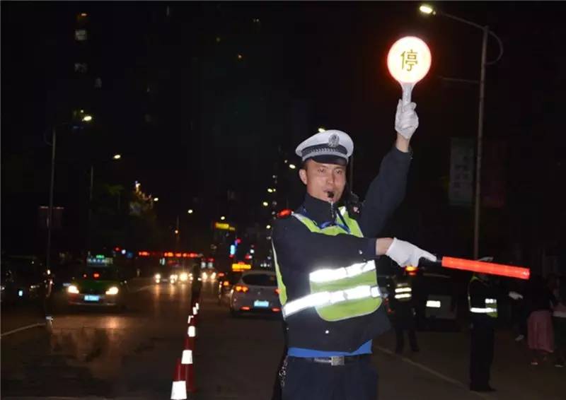 保时泰这个车优缺点,保时捷车值得入手吗