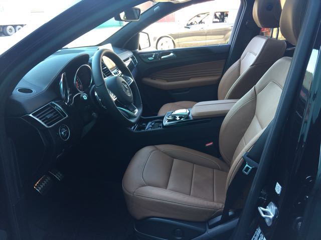 奔驰gle43与奔驰gle450的区别,gle350coupe和gle43