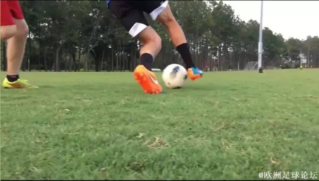 「维维过人教程」非常实用：快速转身，迅速摆脱防守人员