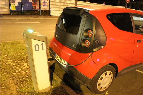 蜜月旅行惊现知豆比亚迪，顺着德法瑞意饱览欧洲的新能源汽车